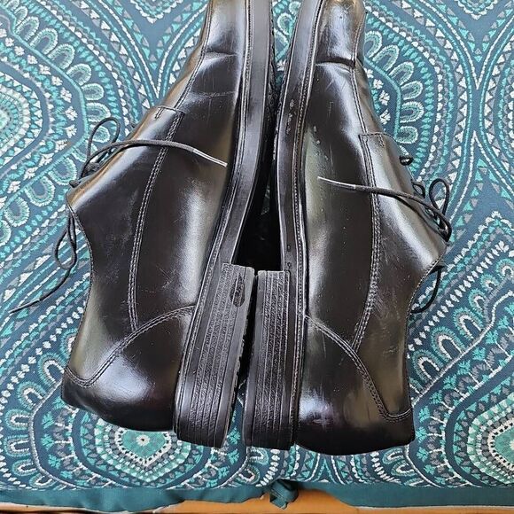 Rockport Mens Black Dress Shoes. Size 10.5 - Picture 6 of 10
